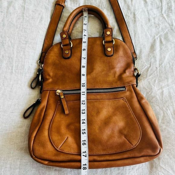 VICI Urban Expressions flap bag camel NWOT long strap and handles 2 way wear cro - Picture 11 of 16